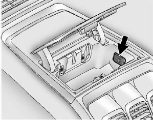 To connect a USB storage device, connect the device to the USB port located in the instrument panel storage area. See Instrument Panel Storage on page 4‑1 for more information.